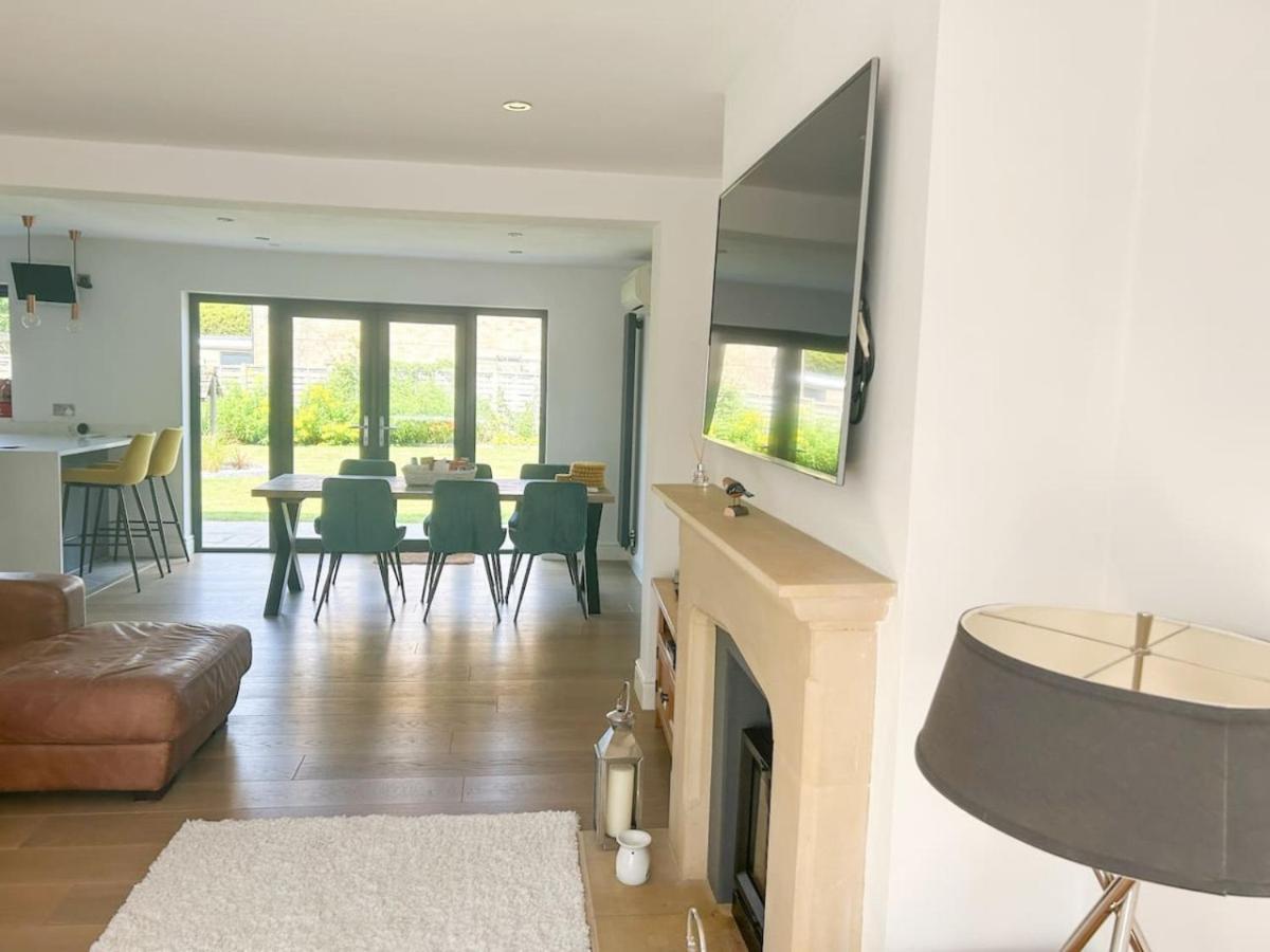 הוילה Normandy Luxe 5 Bed House In Guildford. Morden Amenities מראה חיצוני תמונה