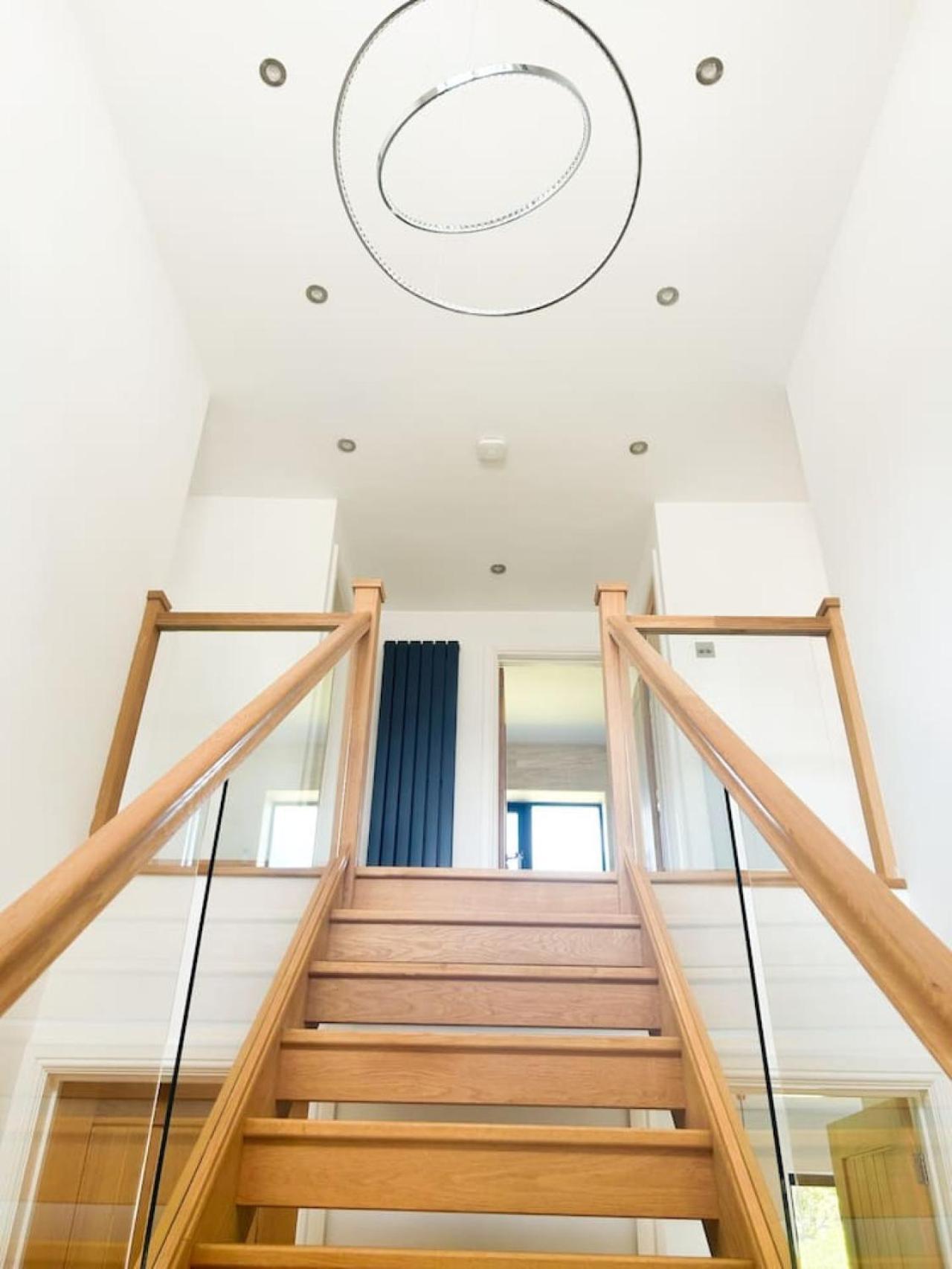הוילה Normandy Luxe 5 Bed House In Guildford. Morden Amenities מראה חיצוני תמונה